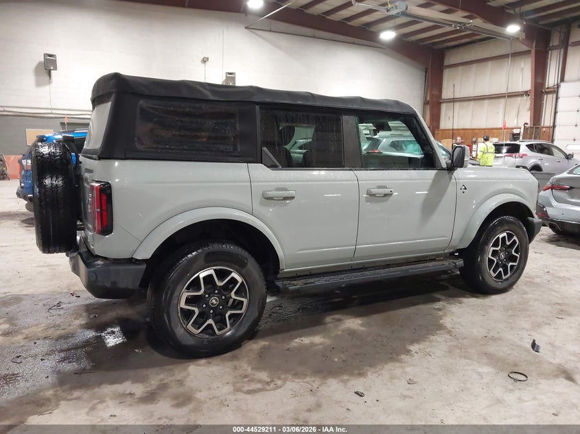 2021 Ford Bronco Outer Banks