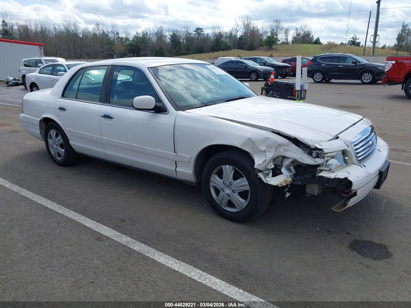 2001 Ford Crown Victoria