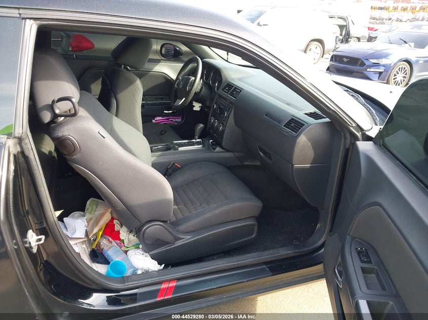 2013 Dodge Challenger Sxt