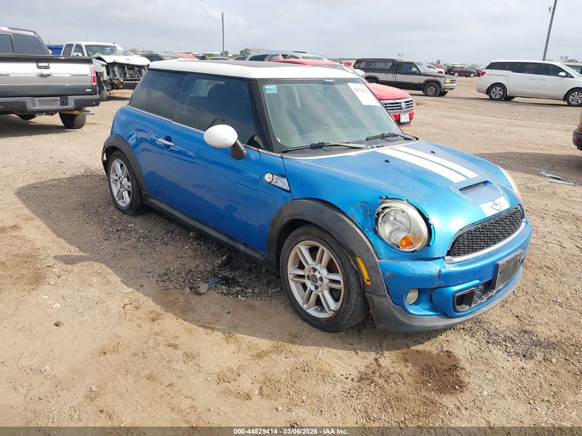 WMWSV3C58BTY20666 MINI COOPER S Photo 1