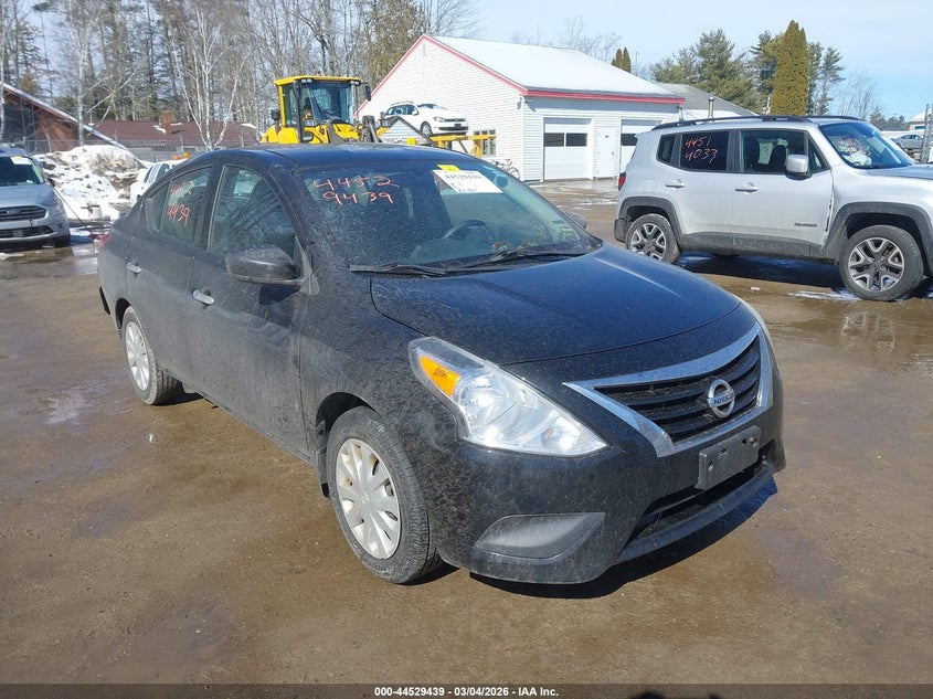 2015 Nissan Versa 1.6 Sv