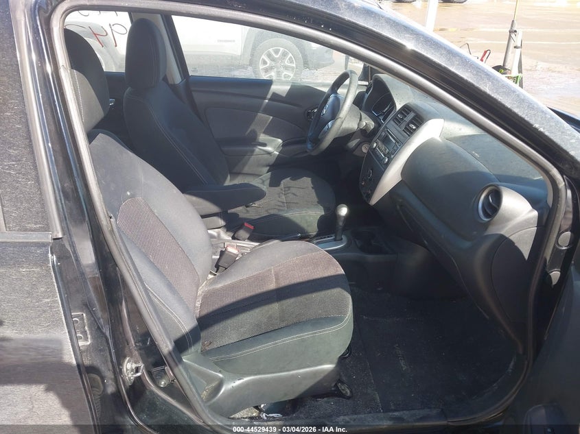 2015 Nissan Versa 1.6 Sv