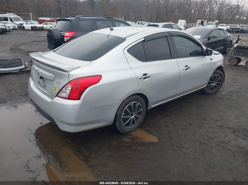 2018 Nissan Versa 1.6 Sv