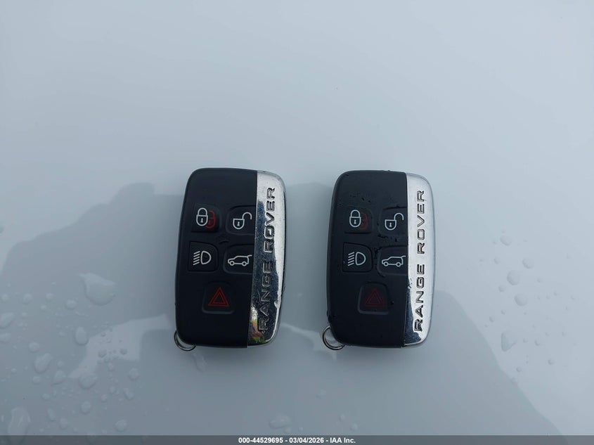 2018 Land Rover Range Rover Velar P380 First Edition/P380 Hse R-Dynamic VIN: SALYM2RV9JA744654 Lot: 44529695