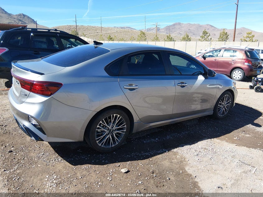 2022 Kia Forte Gt-Line