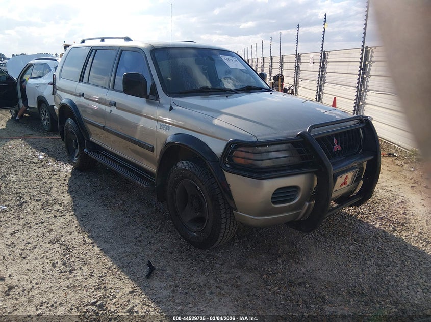 2001 Mitsubishi Montero Es/Ls
