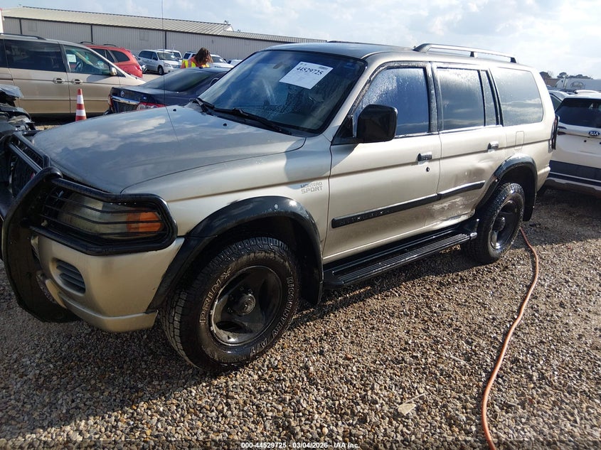 2001 Mitsubishi Montero Es/Ls