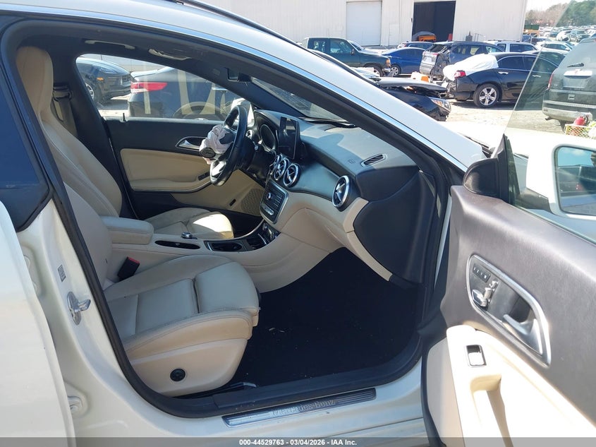 2017 Mercedes-Benz Cla 250