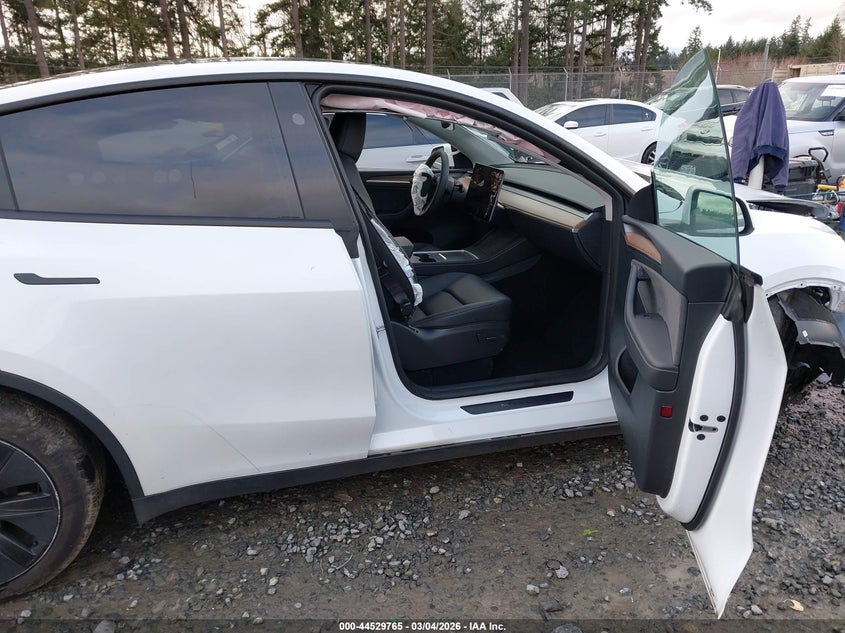 2024 Tesla Model Y Long Range Dual Motor All-Wheel Drive