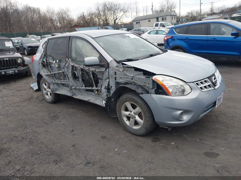 2013 NISSAN ROGUE S