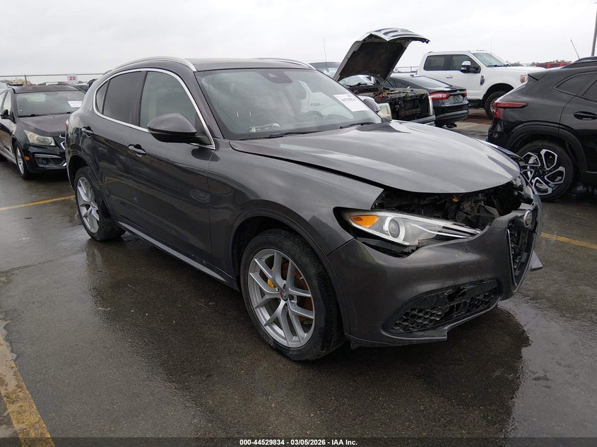 ZASPAKBN4M7D18739 ALFA ROMEO STELVIO Photo 1