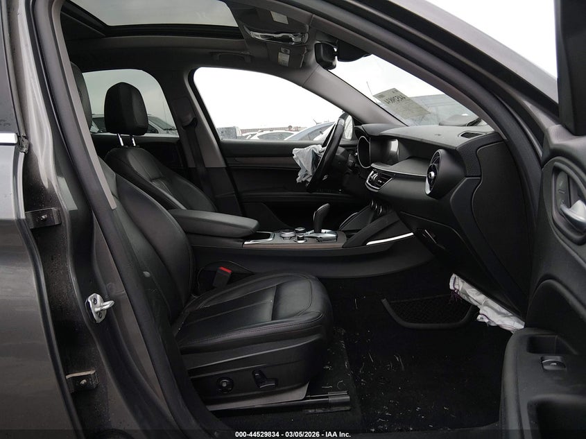 2021 Alfa Romeo Stelvio Ti Awd