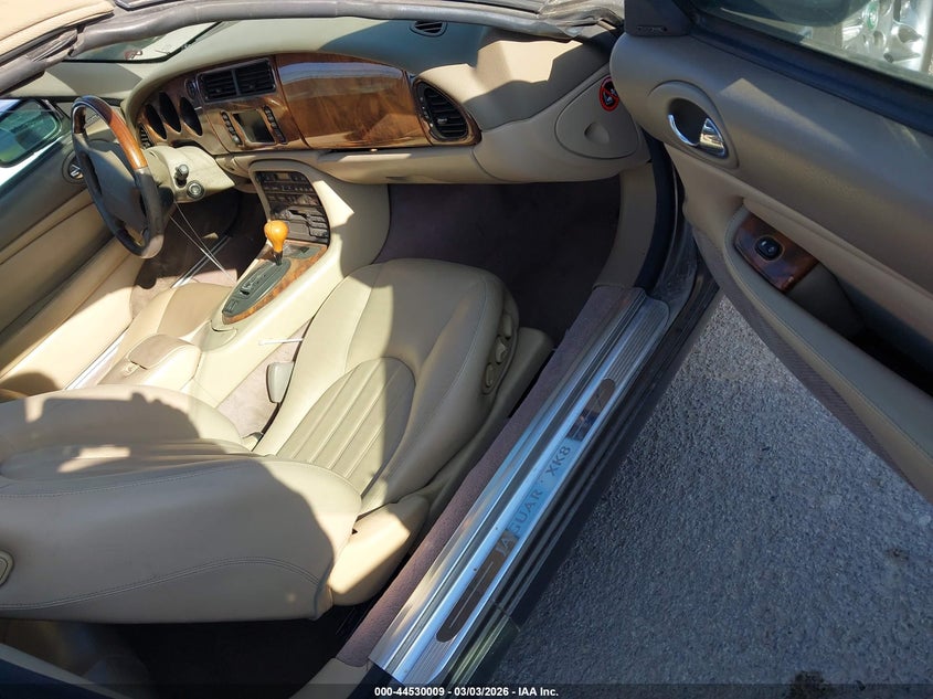 2001 Jaguar Xk8