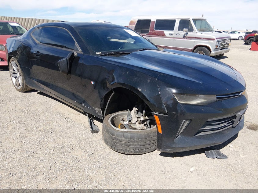 CHEVROLET CAMARO 2018. Lot# 44530206. VIN 1G1FB1RX1J0182635. Photo 1