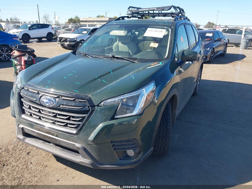 2022 Subaru Forester Premium