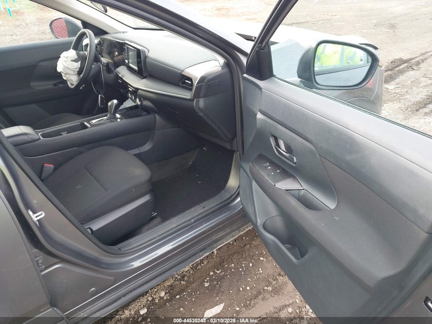 2025 Nissan Kicks S Fwd