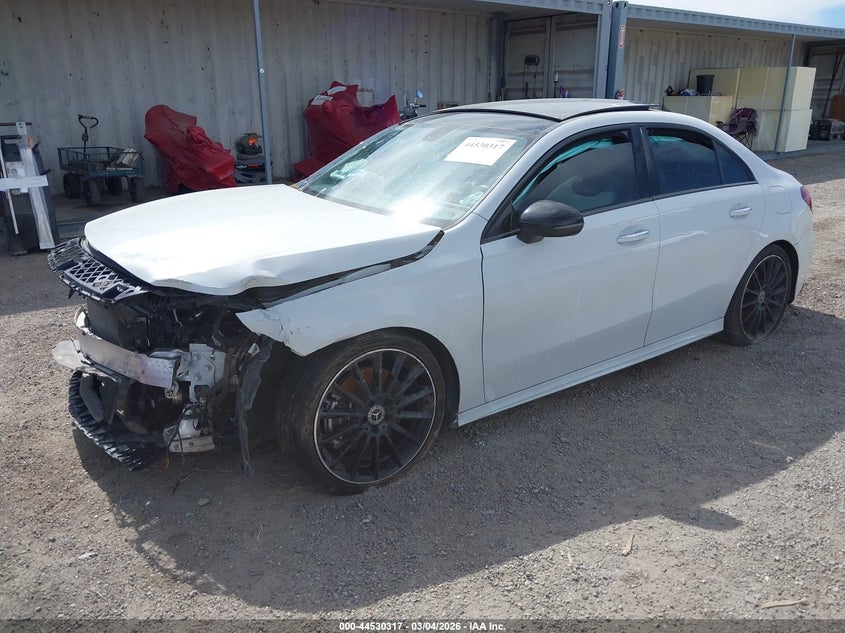 2019 Mercedes-Benz A 220