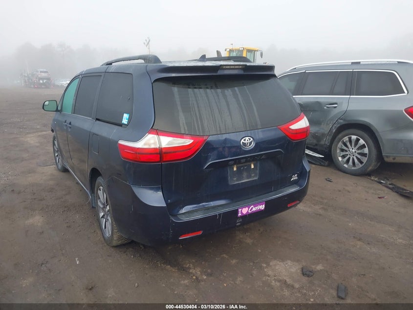 2018 Toyota Sienna Le 7 Passenger