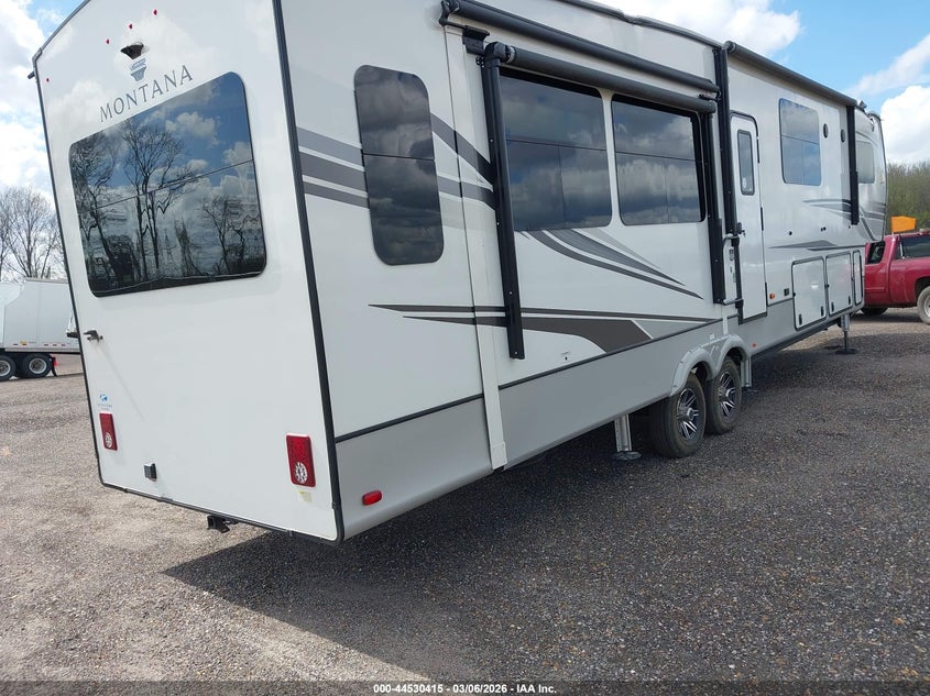 2022 MONTANA TRAVEL TRLR auction photo 4