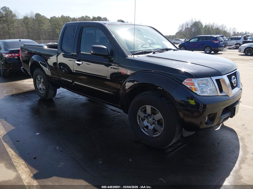 2013 Nissan Frontier Desert Runner