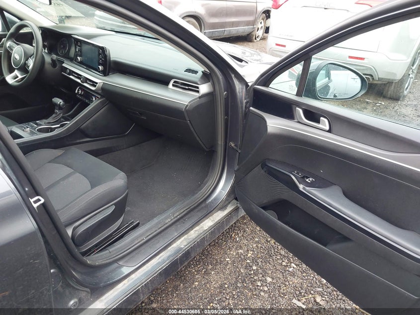 2021 KIA K5 auction photo 5