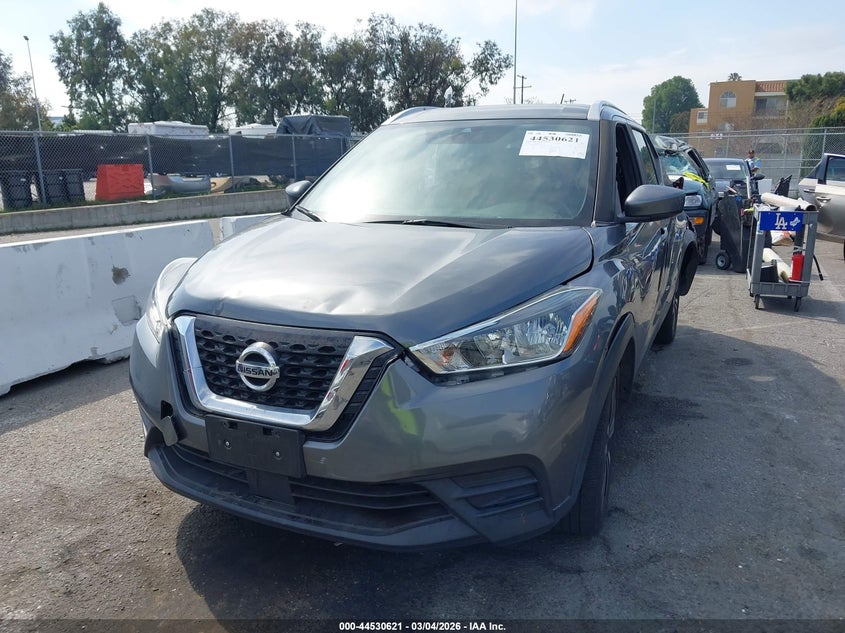 2020 Nissan Kicks Sv Xtronic Cvt