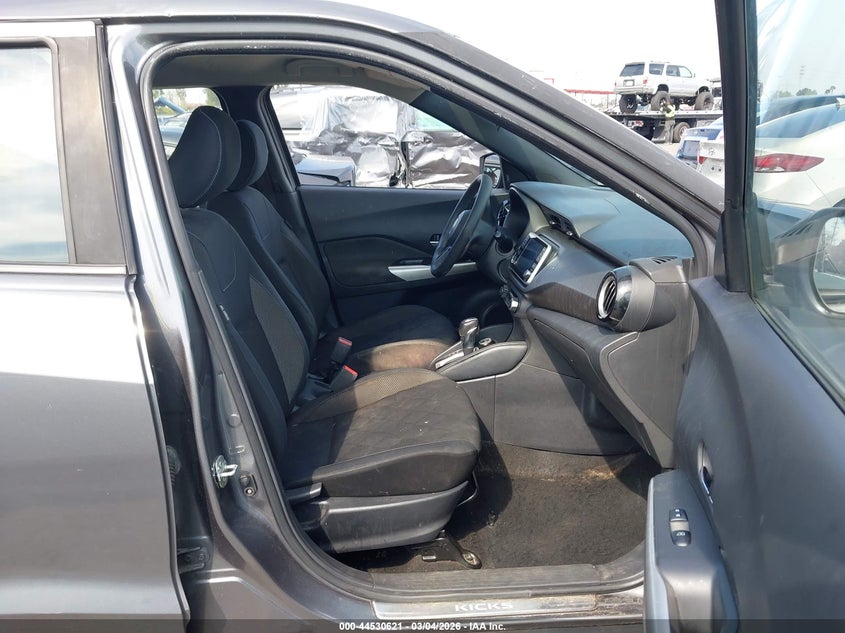 2020 Nissan Kicks Sv Xtronic Cvt