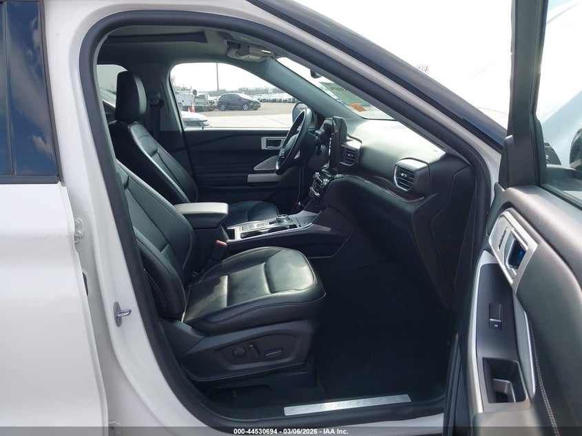 2023 FORD EXPLORER auction photo 5