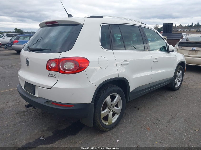 2010 Volkswagen Tiguan Wolfsburg Edition