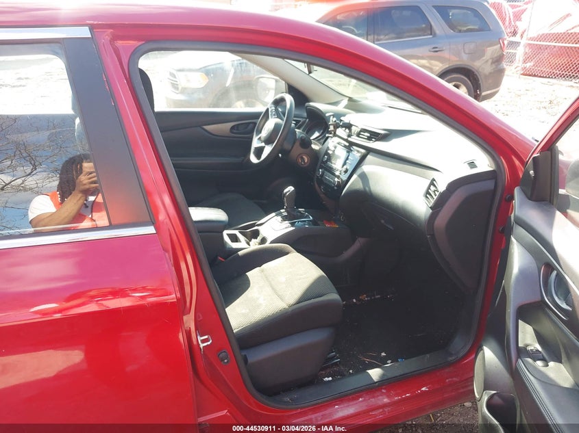 2018 Nissan Rogue Sport S