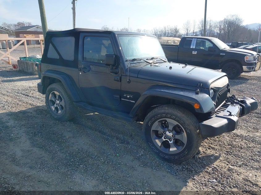 1C4GJWBG0JL912460 JEEP WRANGLER JK Photo 1