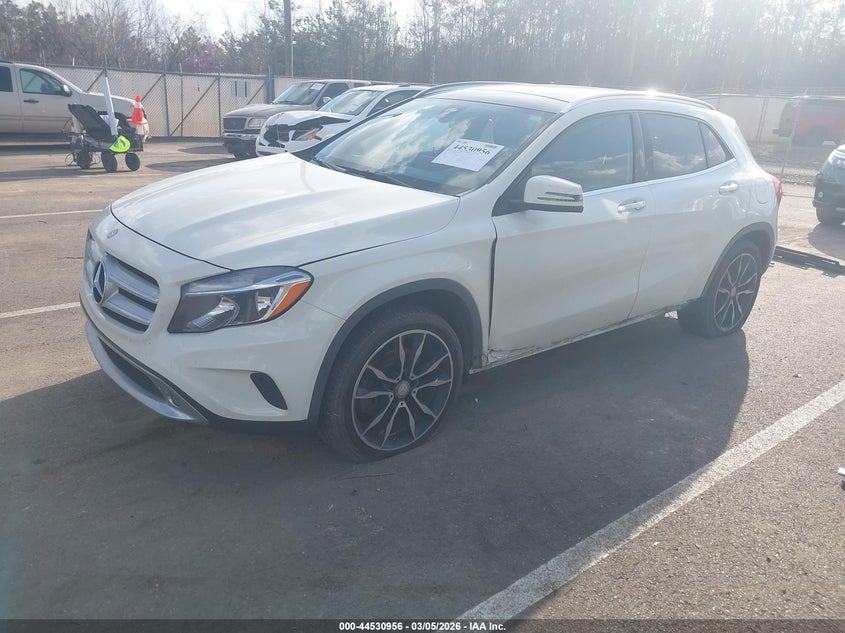 2017 MERCEDES-BENZ GLA 250 auction photo 2
