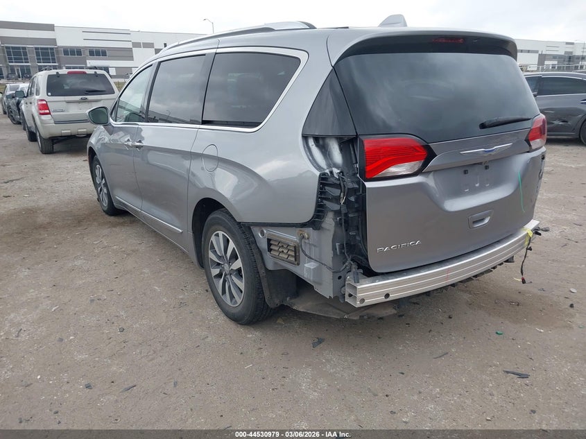 Vin: 2c4rc1eg1lr217545, lot: 45027770, chrysler pacifica touring l plus 20203