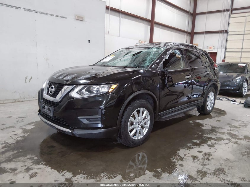 2017 Nissan Rogue Sv