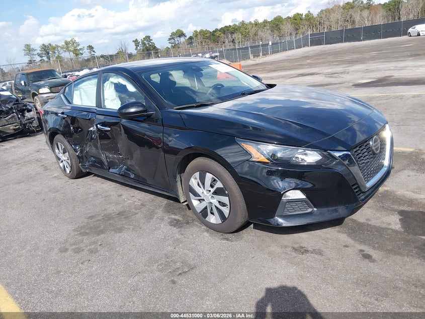 2022 Nissan Altima S Fwd