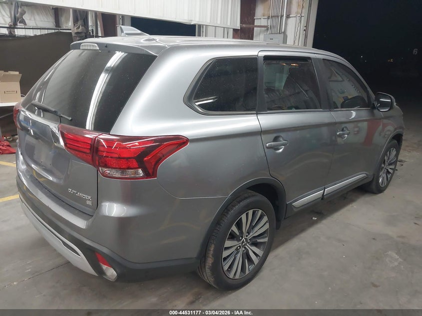 2019 Mitsubishi Outlander Se