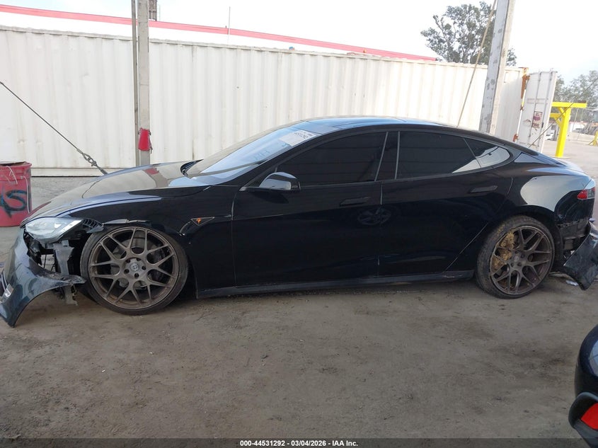 2013 Tesla Model S Performance VIN: 5YJSA1CP0DFP06316 Lot: 44531292