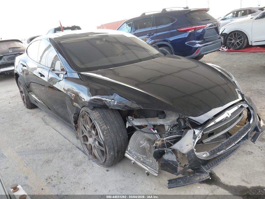 2013 Tesla Model S Performance