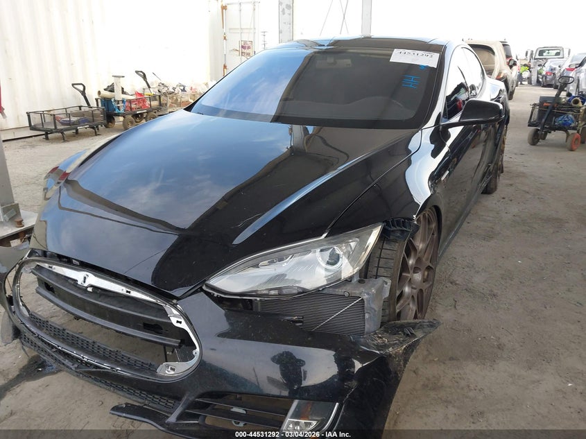 2013 Tesla Model S Performance VIN: 5YJSA1CP0DFP06316 Lot: 44531292