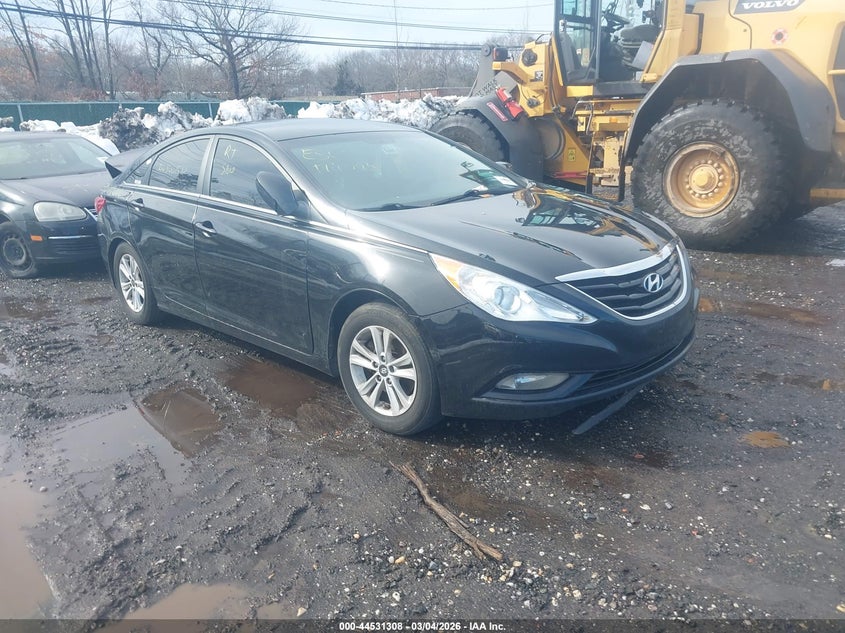 5NPEB4AC3DH804947 HYUNDAI SONATA Photo 1