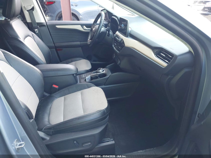 2022 Ford Escape Titanium Plug-In Hybrid