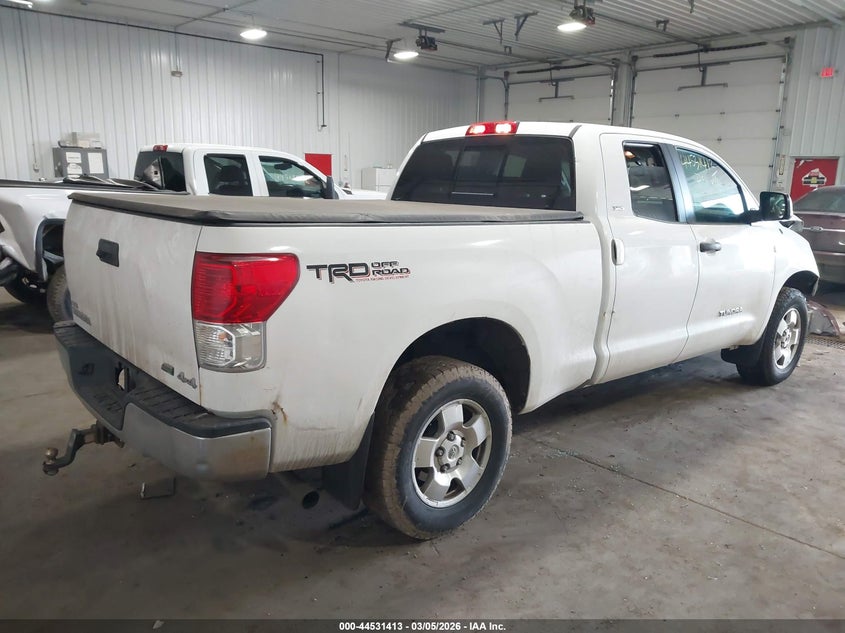 2013 Toyota Tundra Grade 5.7L V8