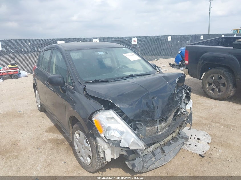 2011 Nissan Versa 1.8S