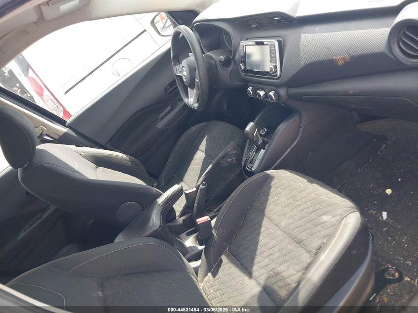 2022 Nissan Kicks S Xtronic Cvt