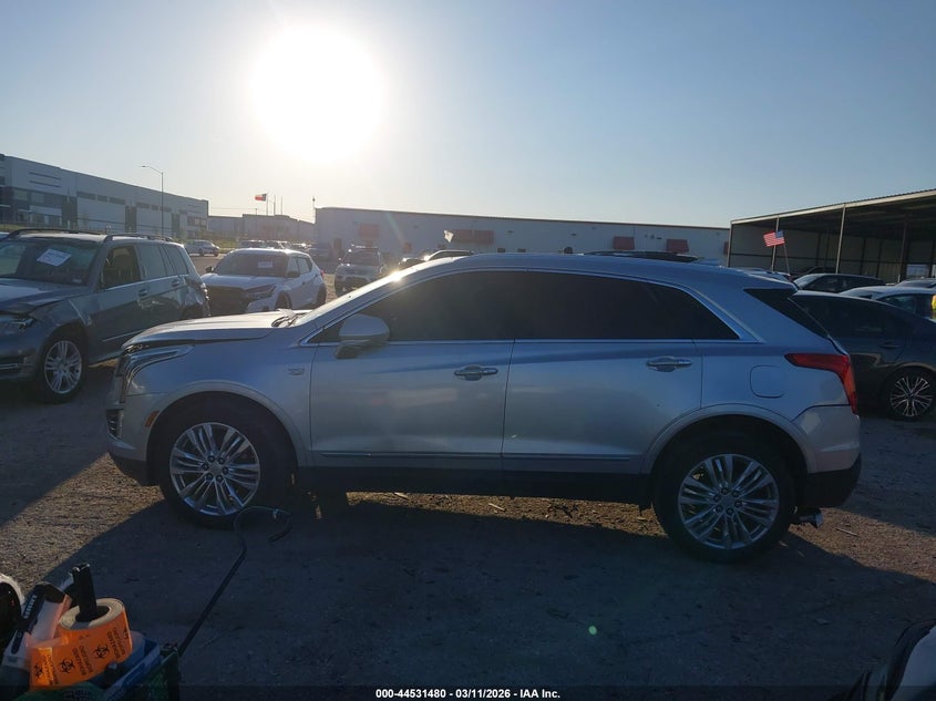 CADILLAC XT5 - zdjęcie 14