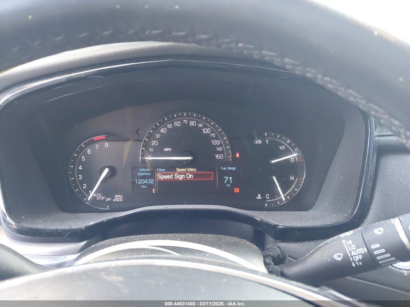 CADILLAC XT5 - zdjęcie 7