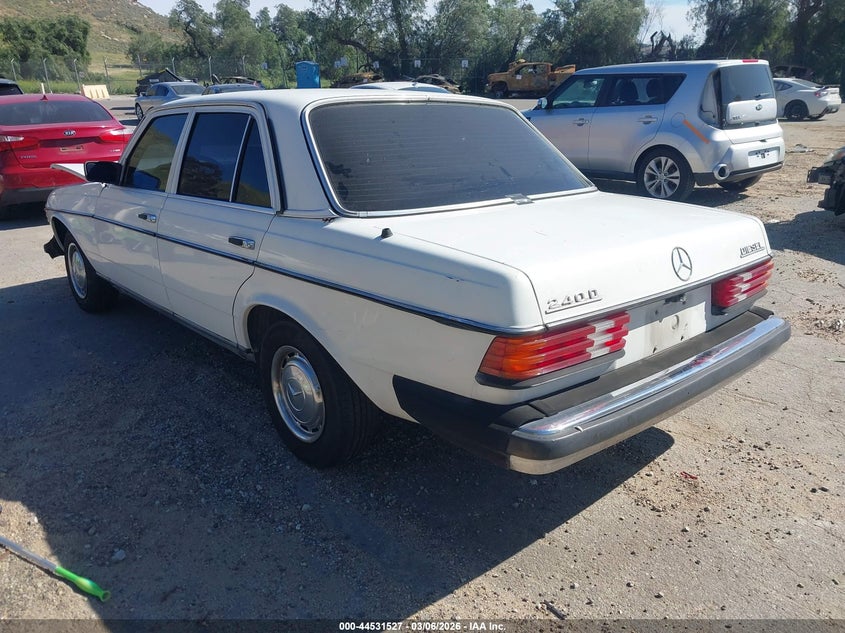 1983 Mercedes-Benz 240 D