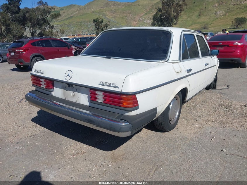 1983 Mercedes-Benz 240 D