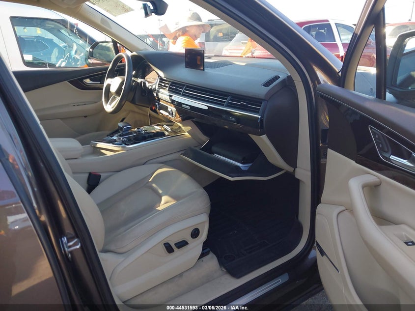 2017 Audi Q7 3.0T Premium