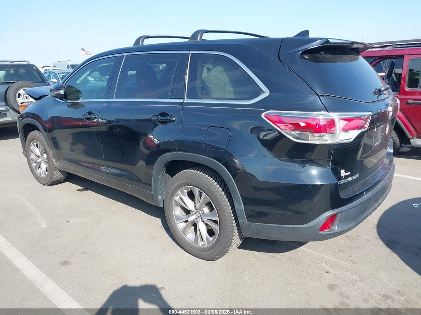 2016 Toyota Highlander Le Plus V6